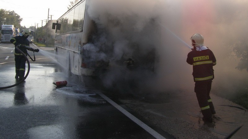 Horiaci autobus_Jahodná_Dunajská Streda